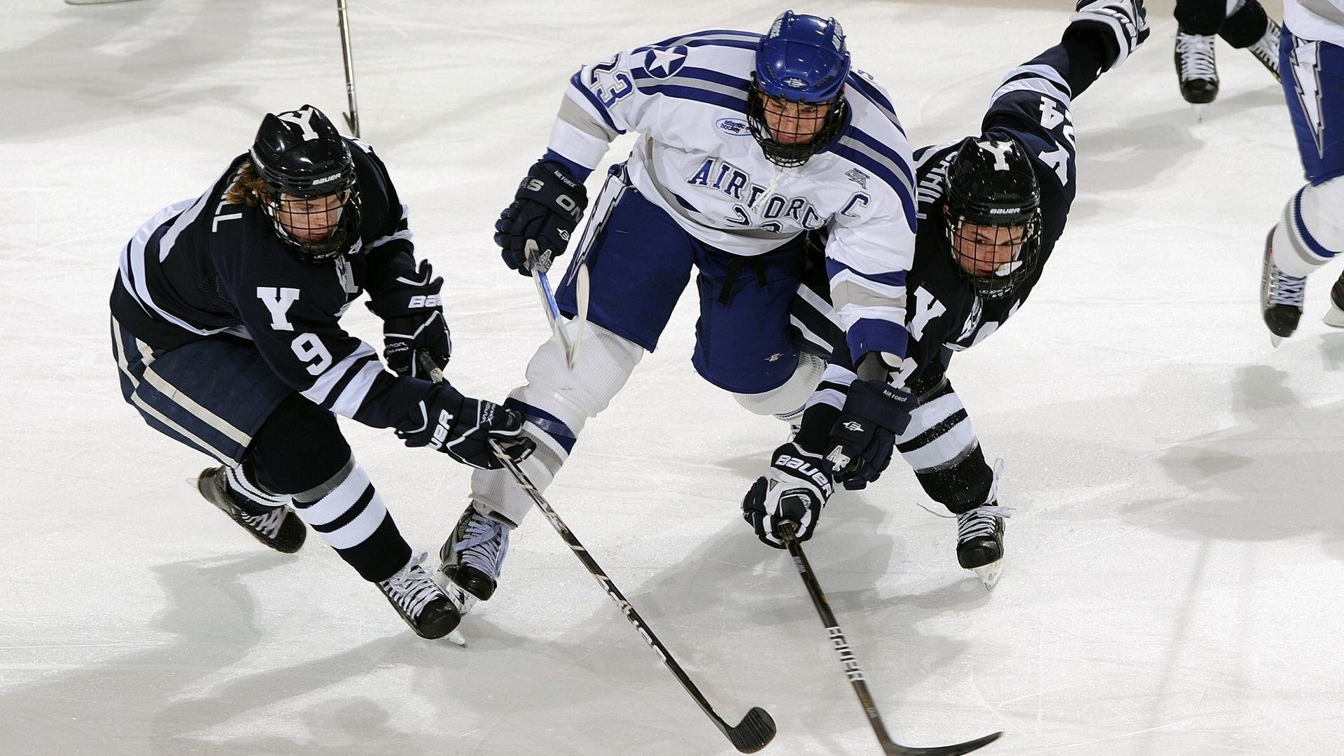 开云体育-凯尔·查默斯完美入水展现顶尖实力，查尔斯凯恩